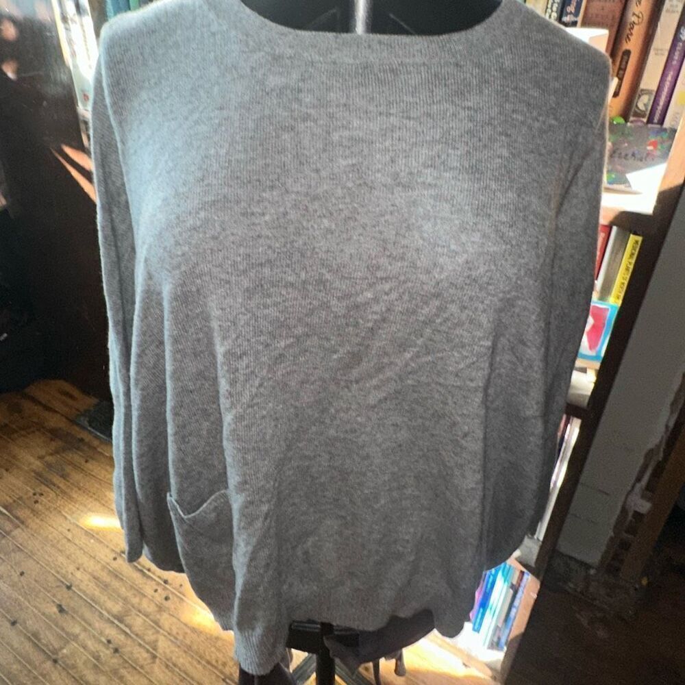 Zoe Boutique Cashmere gray poncho pullover S sweater